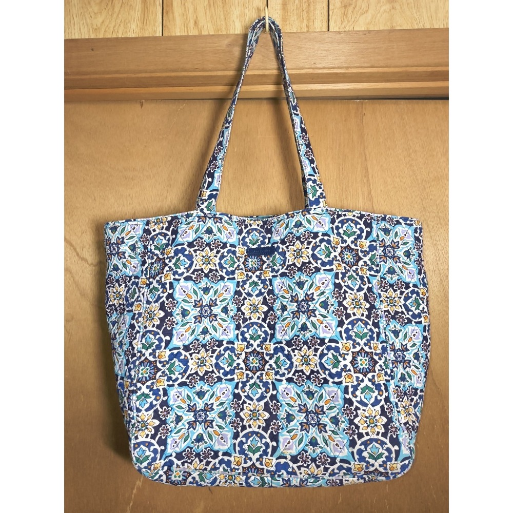 Vera Bradley Grand Tote In Lisbon Medallion Cool Blue Multi Large Carry All Bag